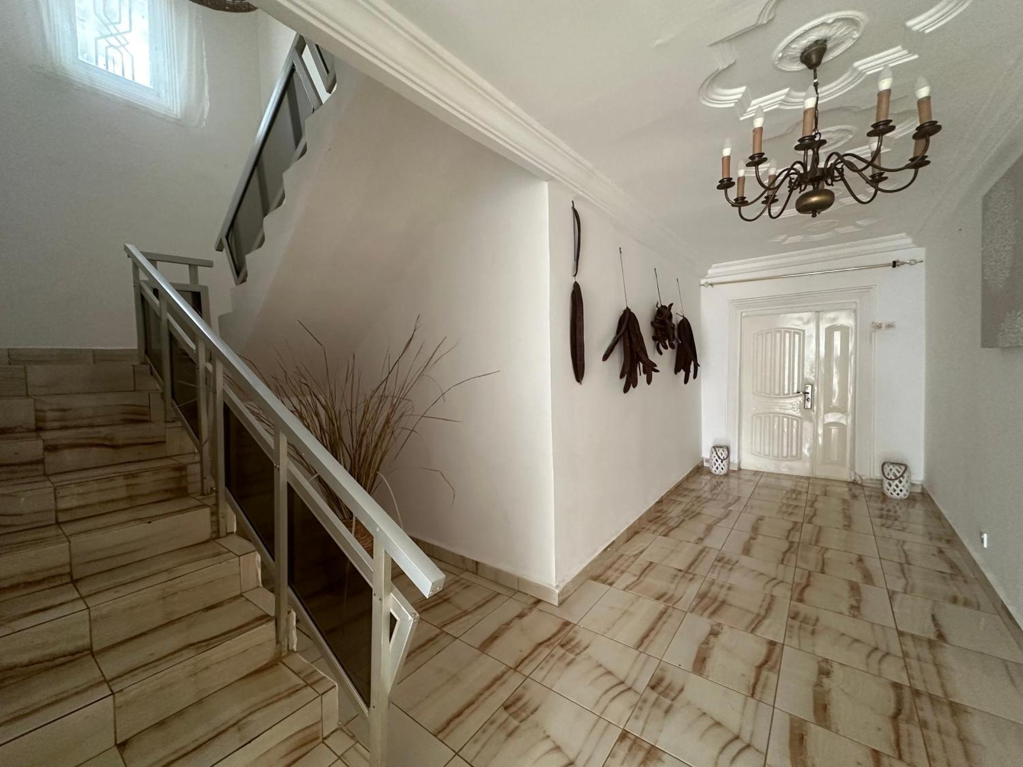 Fhs Foundation House Bijilo 外观 照片